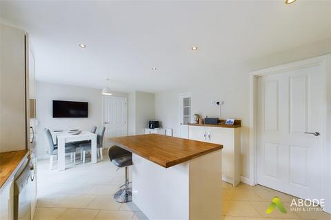 9 Hare Park, Drakelow, Burton-on-trent, DE15 9FU