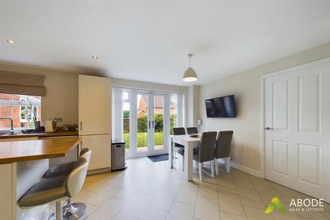 9 Hare Park, Drakelow, Burton-on-trent, DE15 9FU
