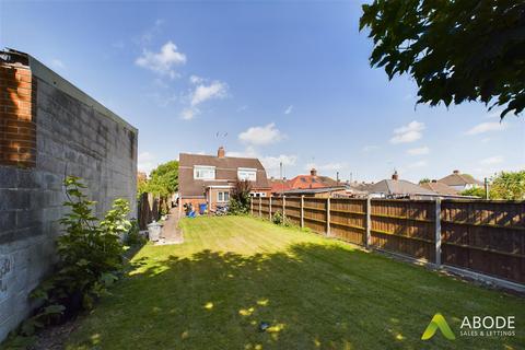 2 bedroom semi-detached house for sale, Shelley Avenue, Burton-On-Trent DE14