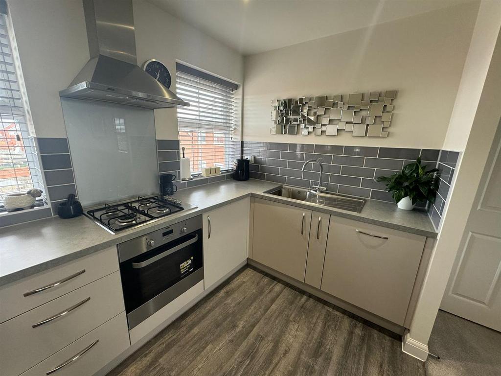 KITCHEN SPACE C.jpg