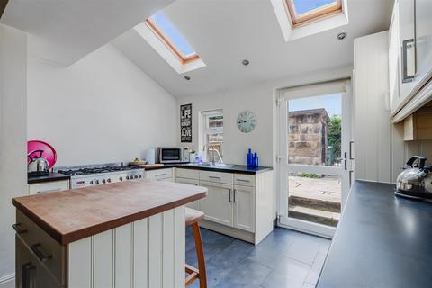 3 bedroom terraced house for sale, Grangefield Avenue, Ilkley LS29