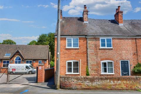 2 bedroom end of terrace house for sale, Main Street, Hemington