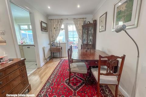 3 bedroom semi-detached house for sale, Longcroft Gardens, Welwyn Garden City AL8