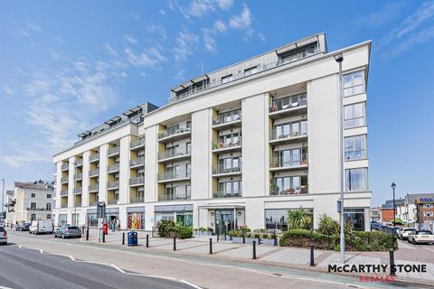 1 bedroom apartment for sale, Savoy House, South Parade, Southsea, PO4 0BW