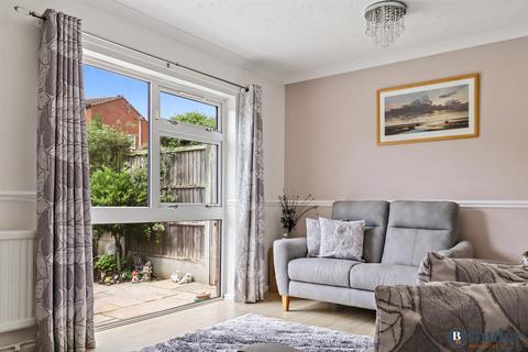 4 bedroom end of terrace house for sale, Skipton Close, Stevenage