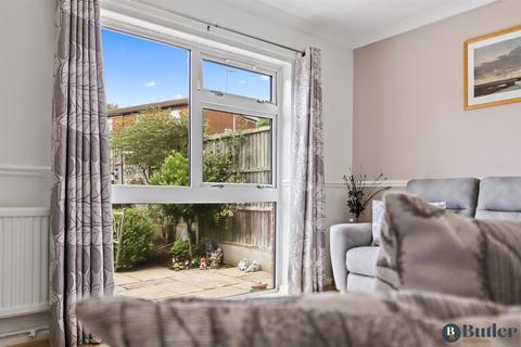 4 bedroom end of terrace house for sale, Skipton Close, Stevenage