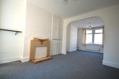 2 bedroom terraced house to rent, Roe Road, Abington, NN1