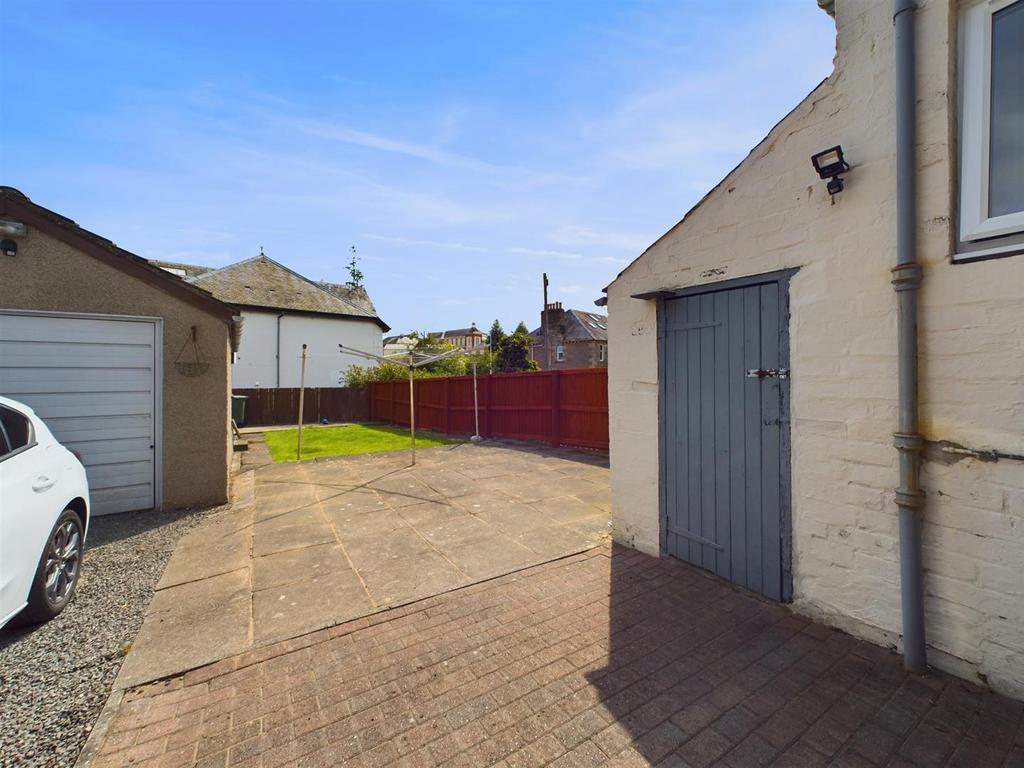 CAM01486 G0-PR0455-STILL020.jpg