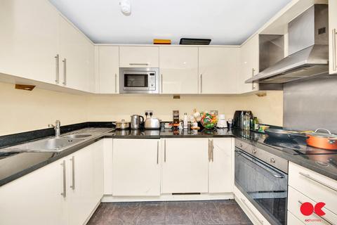1 bedroom flat to rent, High Road, Ilford IG1