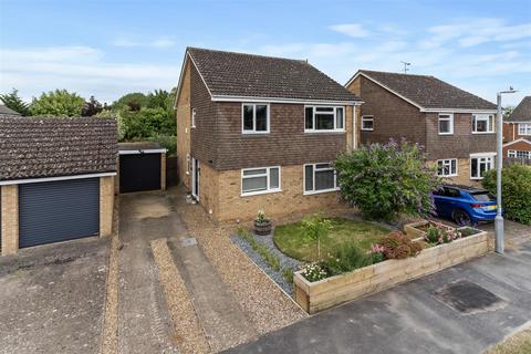 4 bedroom detached house for sale, Park Leys, Harlington, Dunstable