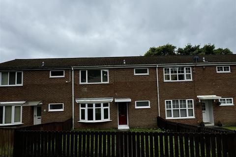 3 bedroom terraced house to rent, Alder Park, Brandon