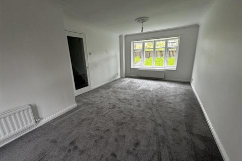 3 bedroom terraced house to rent, Alder Park, Brandon