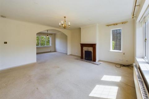 3 Longmeadow, Barkisland, Halifax, HX4 0AR