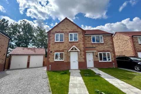 3 bedroom semi-detached house to rent, 3 Bed Semi-Detached House, Stockdale Green, Bridlington, YO16 6AJ