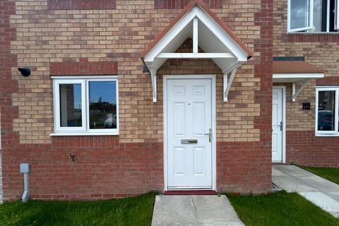 3 bedroom semi-detached house to rent, 3 Bed Semi-Detached House, Stockdale Green, Bridlington, YO16 6AJ