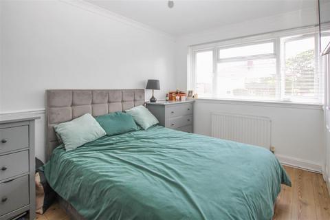 2 bedroom apartment for sale, Woodland Avenue, Hutton, Brentwood