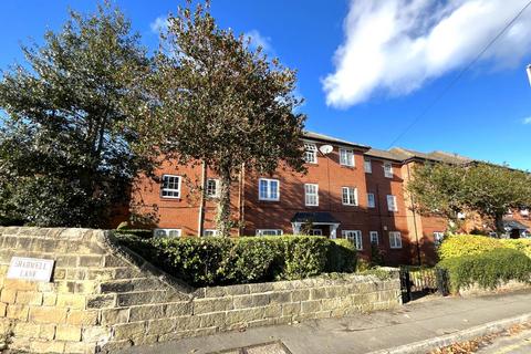 2 bedroom flat to rent, Hadleigh Court, Shadwell Lane, Moortown