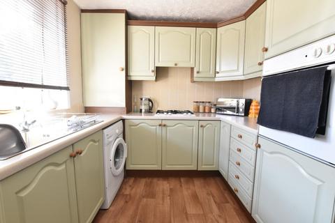 2 bedroom flat for sale, Gloucester Avenue, Scunthorpe