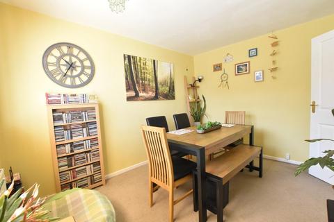 2 bedroom flat for sale, Gloucester Avenue, Scunthorpe