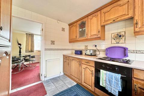 2 bedroom detached bungalow for sale, Queens Crescent, Hoyland, Barnsley