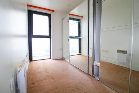 2 bedroom flat for sale, Palmers Road, London