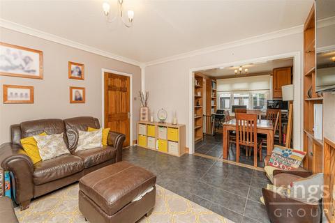 3 bedroom semi-detached house for sale, Lonsdale Drive, Enfield