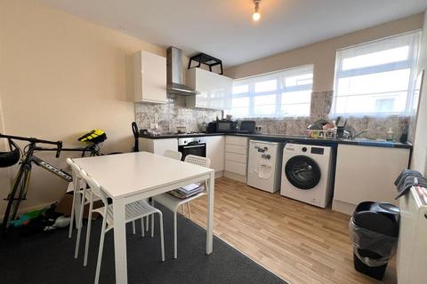 1 bedroom flat to rent, Bellegrove Road, Welling DA16