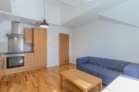 2 bedroom flat to rent, Churchill Way, Cardiff CF10