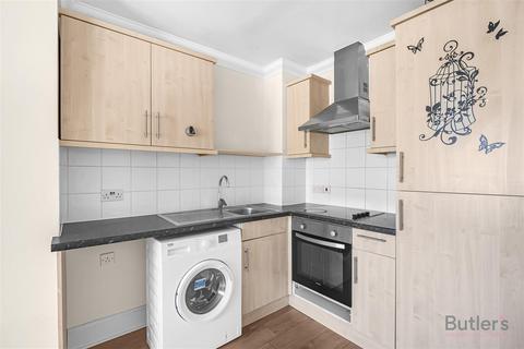 1 bedroom flat to rent, 25 Oldfields Road, Sutton