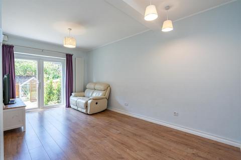 2 bedroom apartment for sale, Wivelsfield, Eaton Bray, Bedfordshire, LU6 2JQ