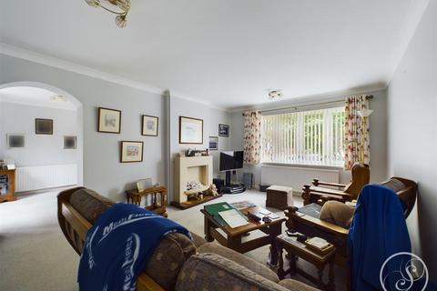 5 Bewick Grove, Leeds, LS10 4QS