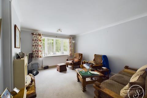 5 Bewick Grove, Leeds, LS10 4QS