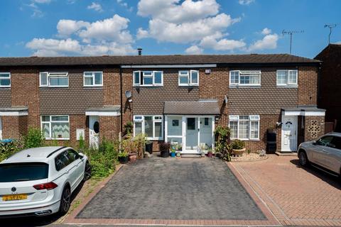 3 bedroom terraced house for sale, Lomond Road, Hemel Hempstead,, Hertfordshire, HP2 6PA