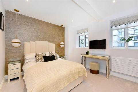 3 bedroom flat for sale, George Street, London W1H