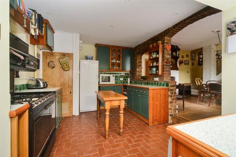 64 Bramble Walk, Epsom, KT18 7TB