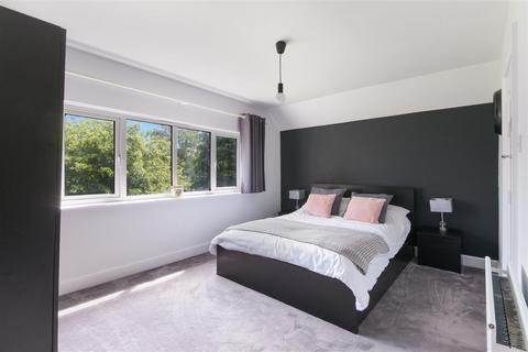 238 Fir Tree Road, Epsom, KT17 3NL