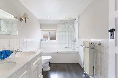 238 Fir Tree Road, Epsom, KT17 3NL