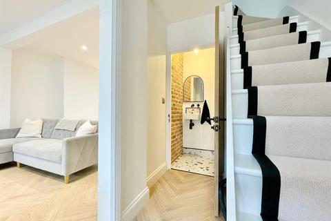 3 bedroom terraced house for sale, Swanzy Road, Sevenoaks