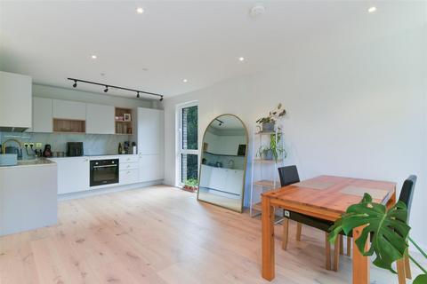 1 bedroom flat for sale, Ashley Road, Epsom