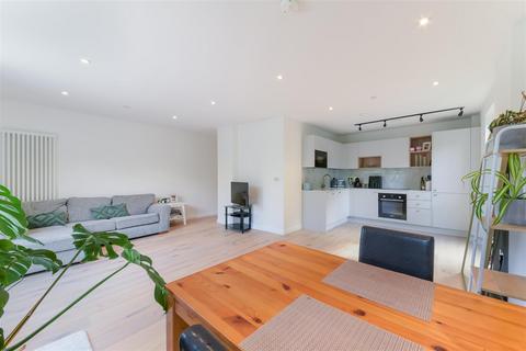 1 bedroom flat for sale, Ashley Road, Epsom