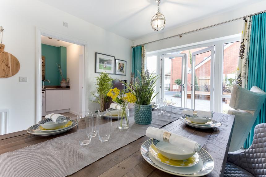 Yew 12 dining Housetype Plot - Hero 860x573