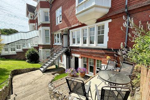 3 bedroom flat for sale, Bolsover Road, Eastbourne