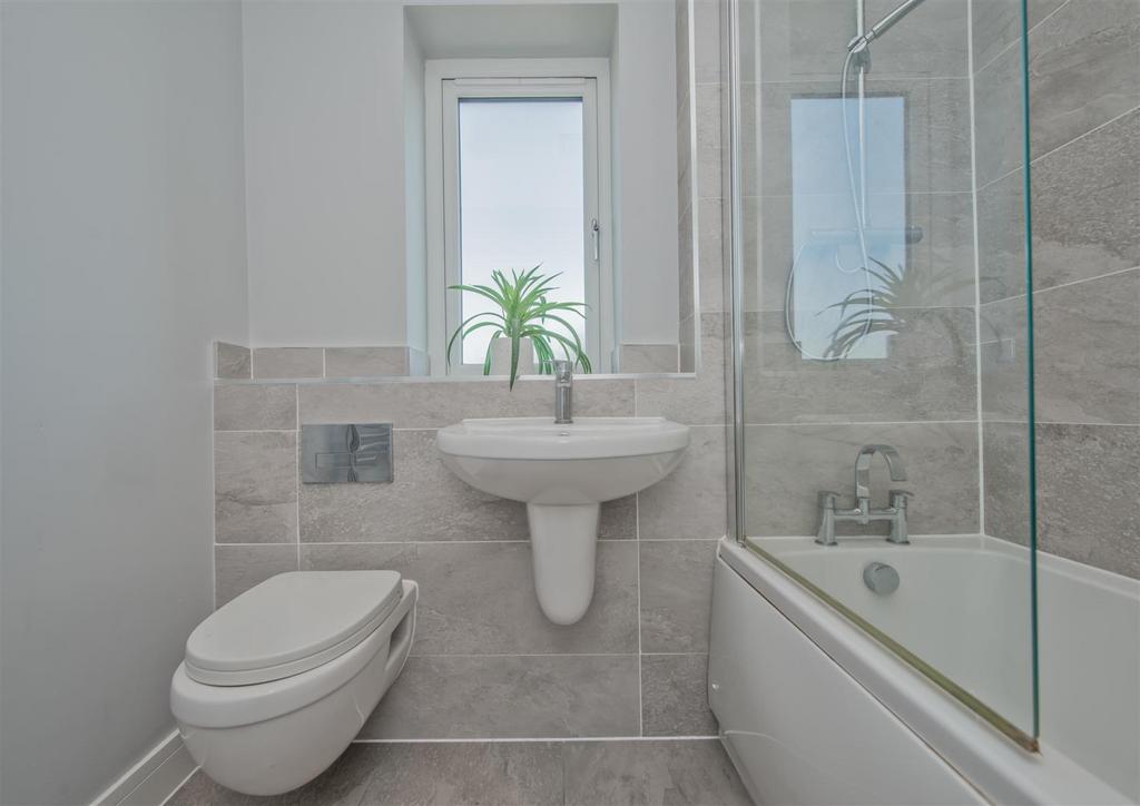 House Family Bathropom / Wc: