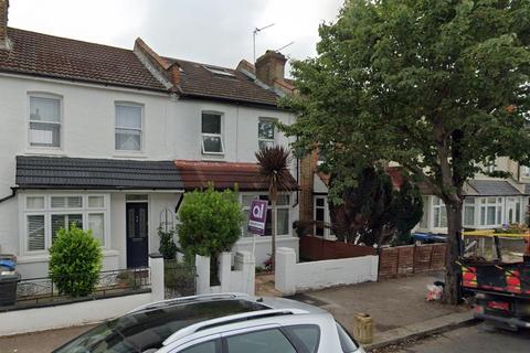 2 bedroom flat for sale, Windsor Road, Thornton Heath