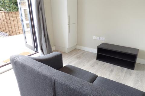 2 bedroom flat for sale, Windsor Road, Thornton Heath