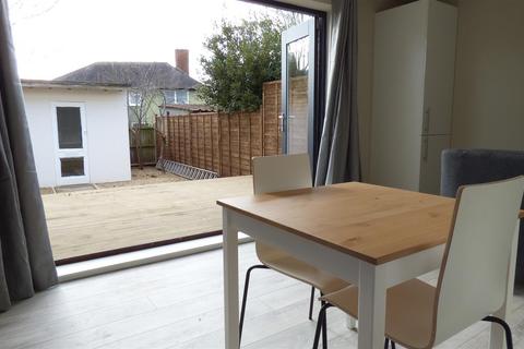 41a Windsor Road, Thornton Heath, CR7 8HG