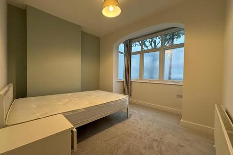 41a Windsor Road, Thornton Heath, CR7 8HG