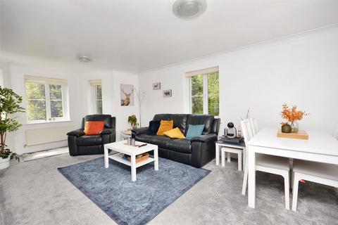 2 bedroom flat for sale, St. Annes Road, Eastbourne