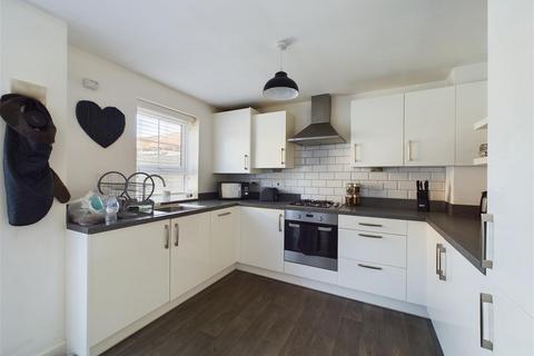 3 bedroom semi-detached house for sale, 5 Nalton Drive, Driffield, YO25 5GE