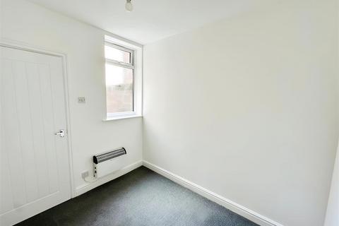 2 bedroom apartment to rent, Hulme Street, Southport